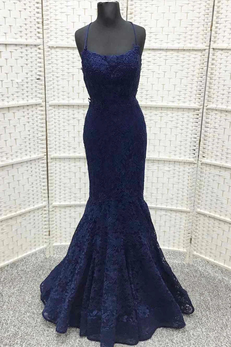 Vestido de fiesta de corte trompeta con encaje bordado y cordones